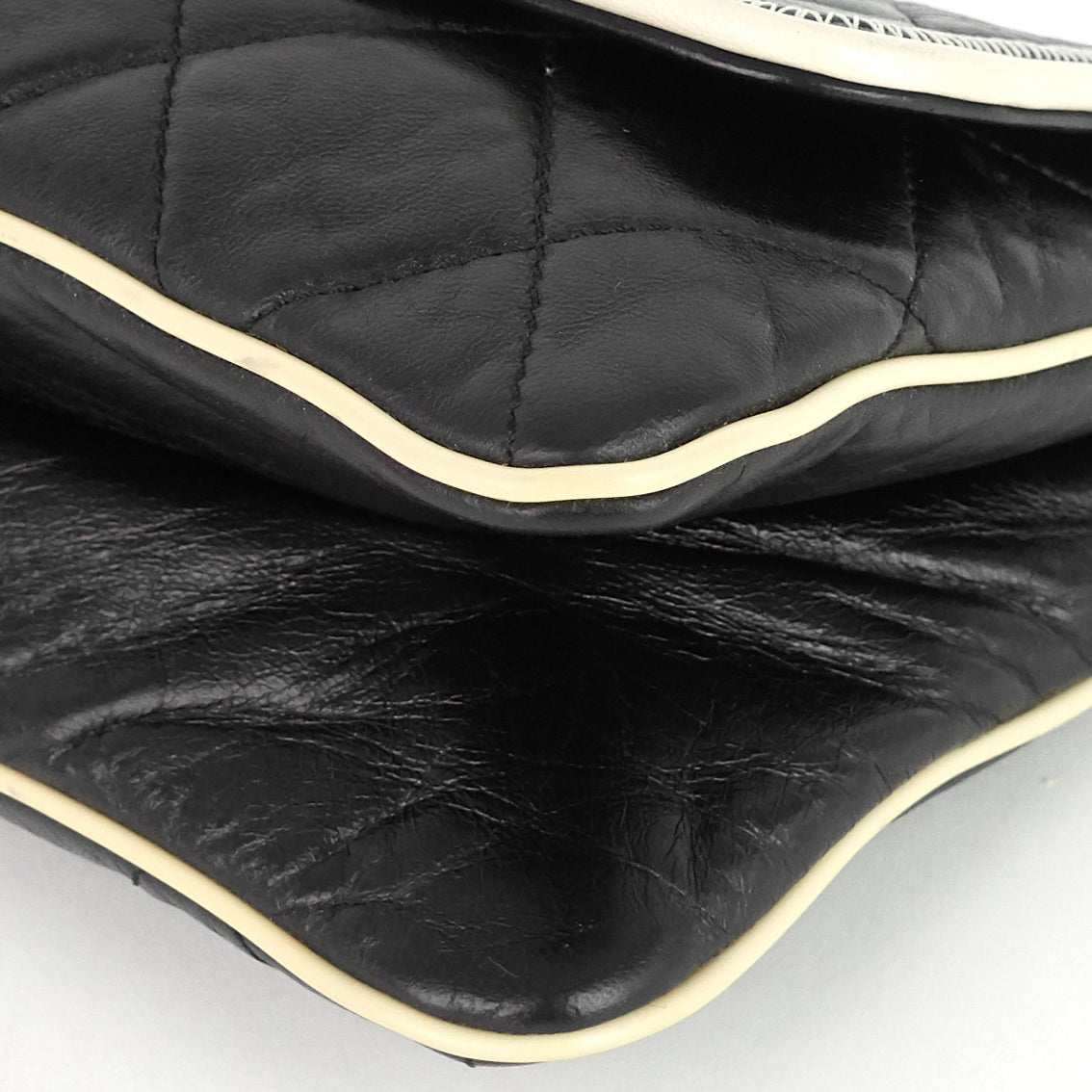 CHANEL Reissue Lambskin Shoulder Bag