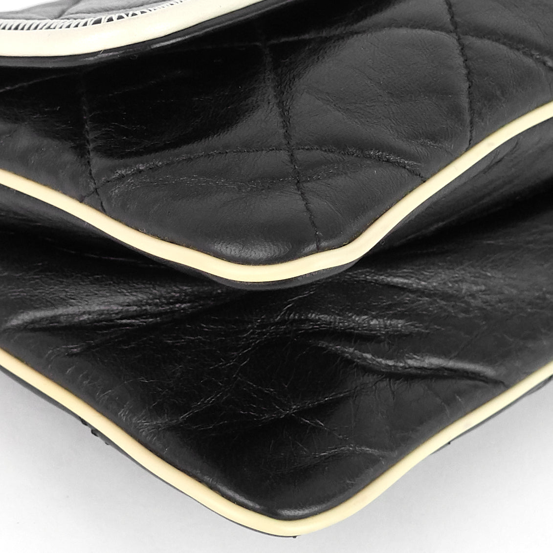 CHANEL Reissue Lambskin Shoulder Bag