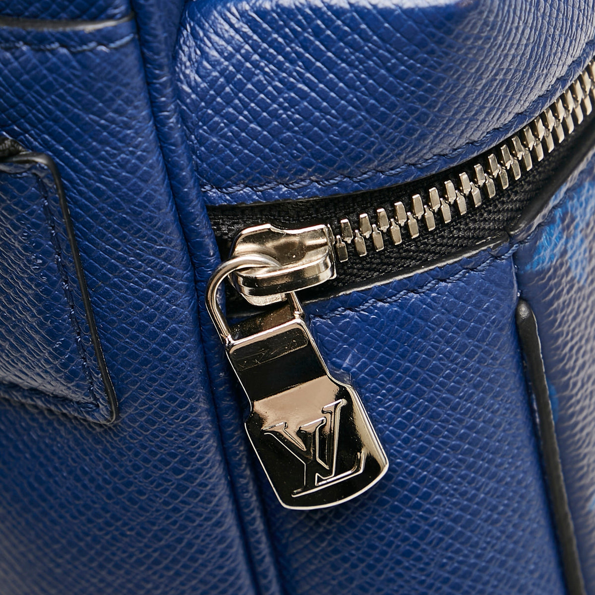 Louis Vuitton Outdoor Messenger Blue Taïgarama
