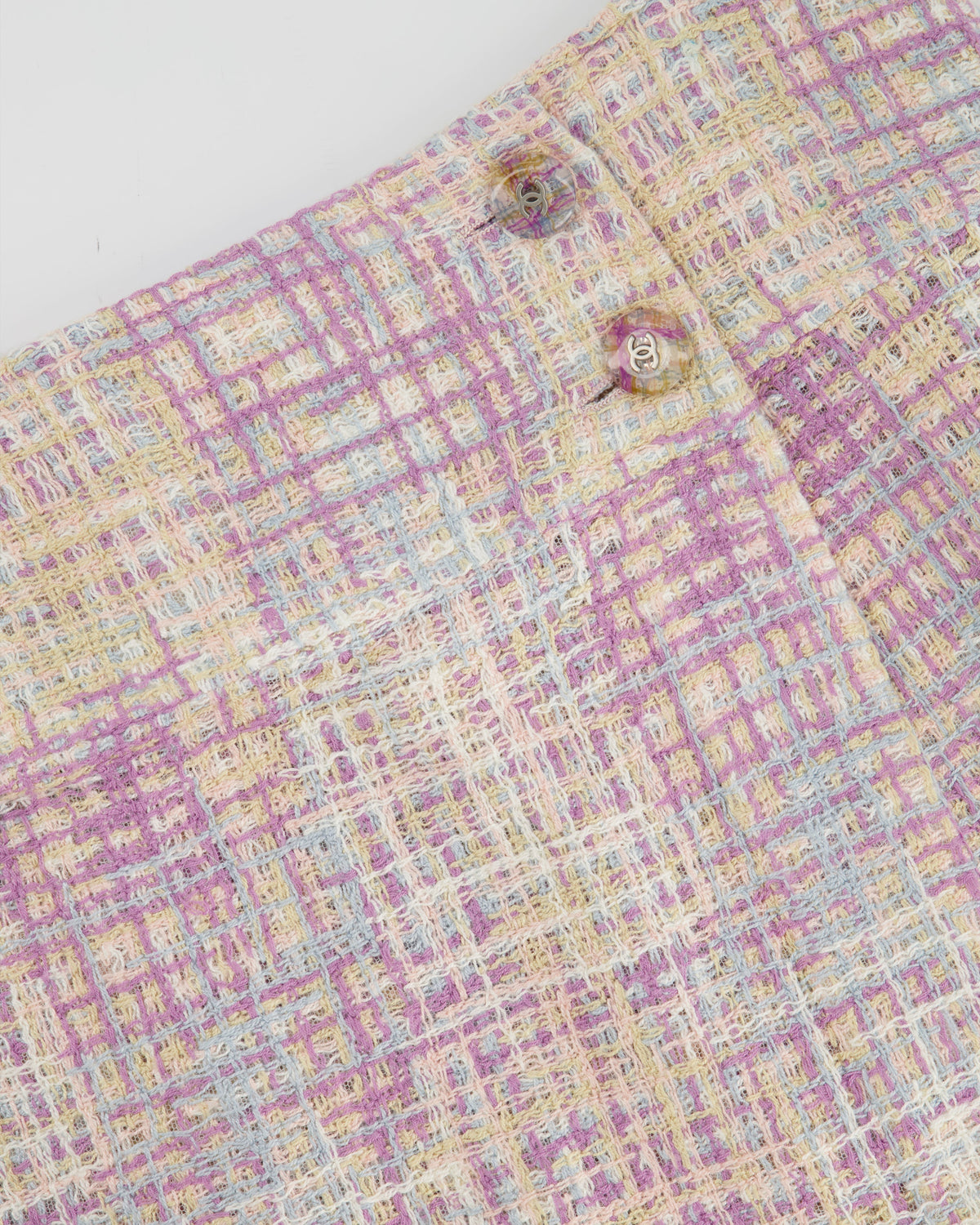 Chanel Purple, Beige and Blue Cotton Tweed Skirt with CC Buttons Detail Size  FR 44 ( UK 16)