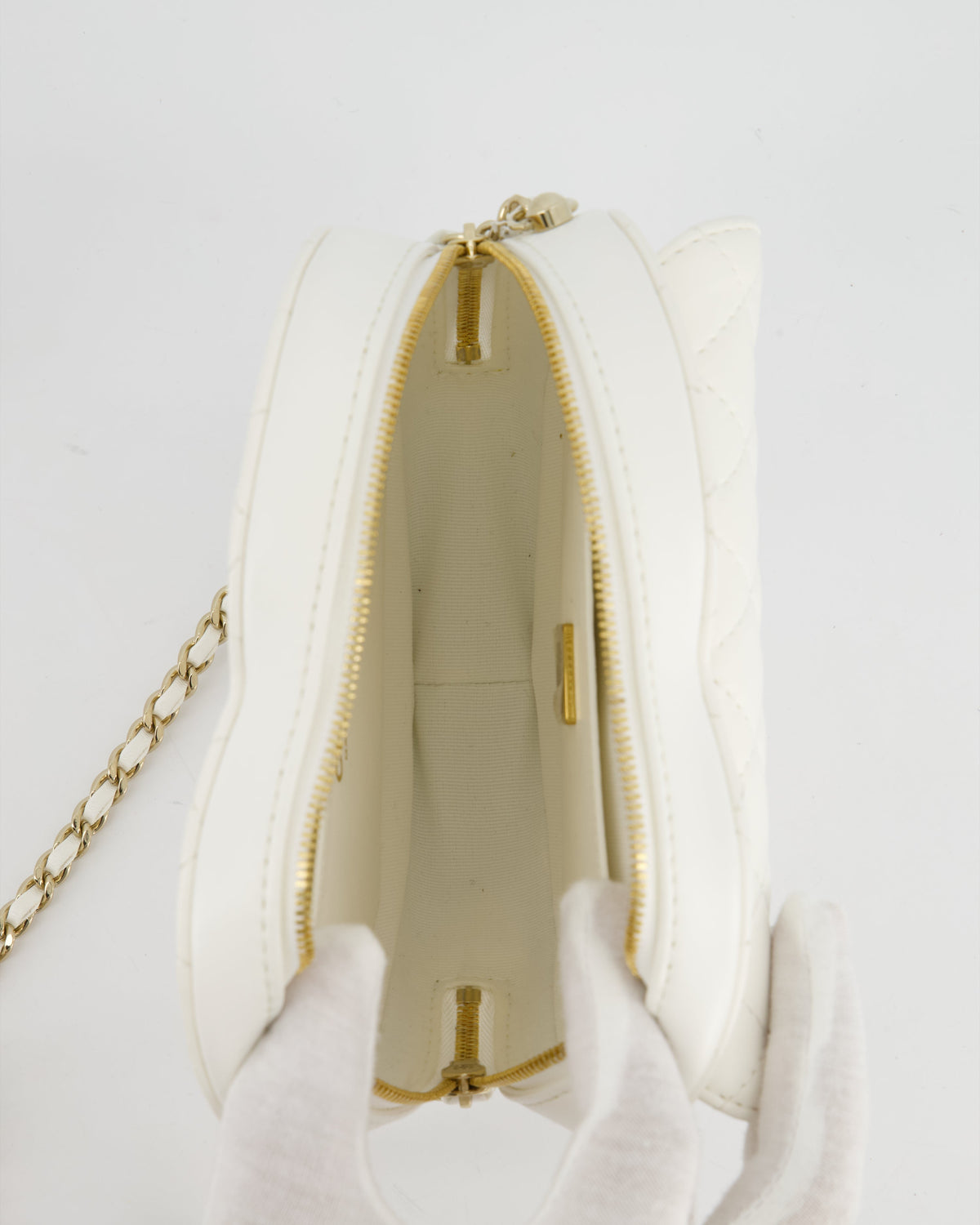 Chanel White Medium Heart Bag in Lambskin Leather with Champagne Gold Hardware
