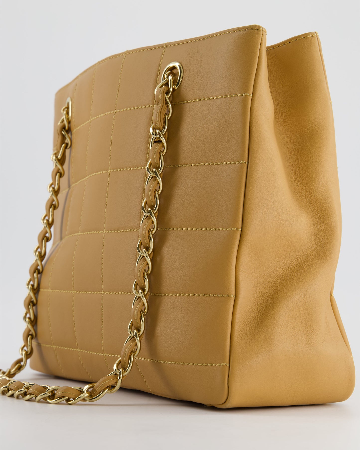 Chanel Vintage Beige Stitched Shoulder Bag in Lambskin Leather with Champagne Gold Hardware