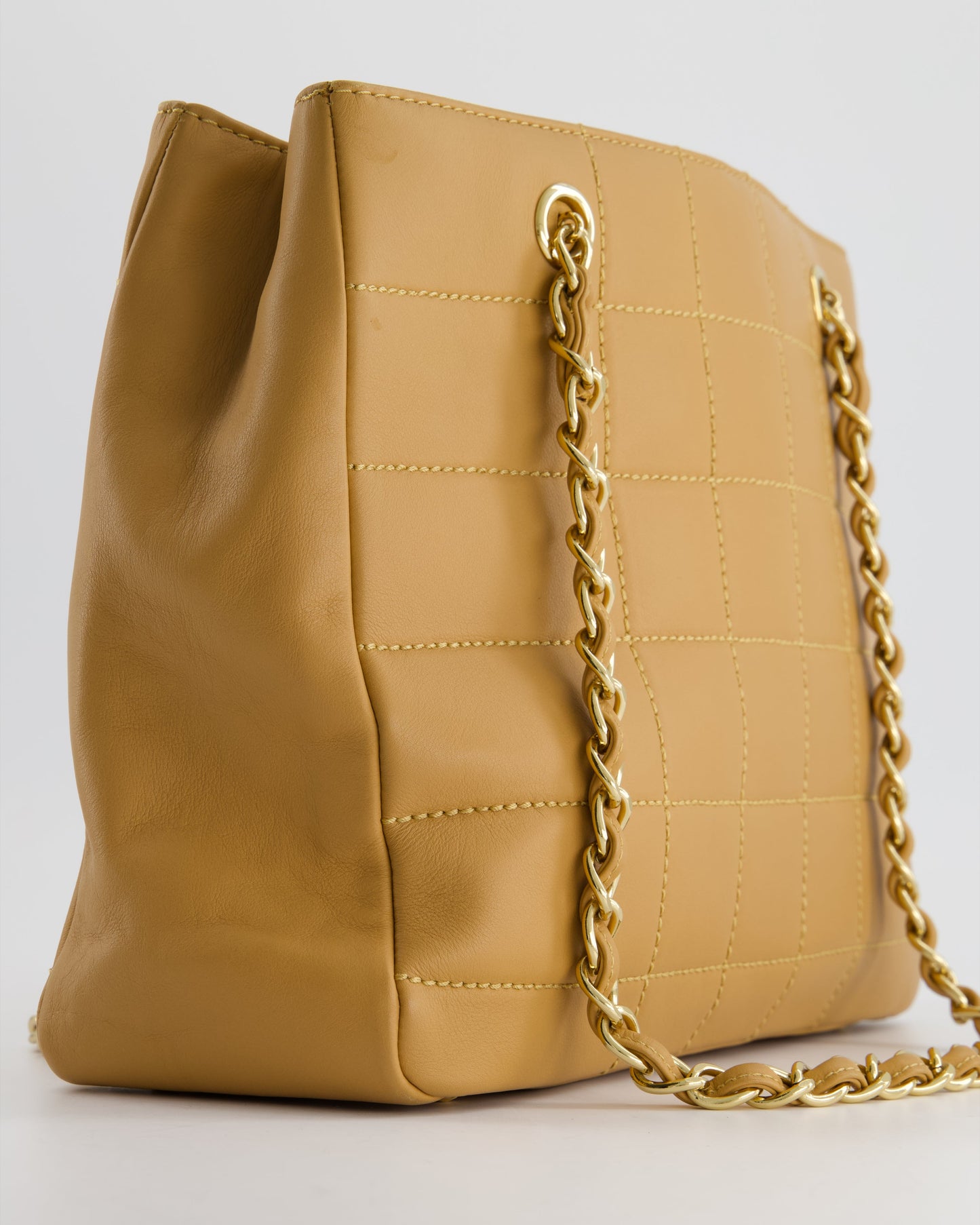 Chanel Vintage Beige Stitched Shoulder Bag in Lambskin Leather with Champagne Gold Hardware