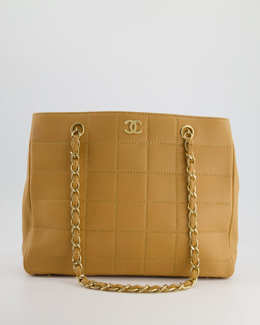 Chanel Vintage Beige Stitched Shoulder Bag in Lambskin Leather with Champagne Gold Hardware