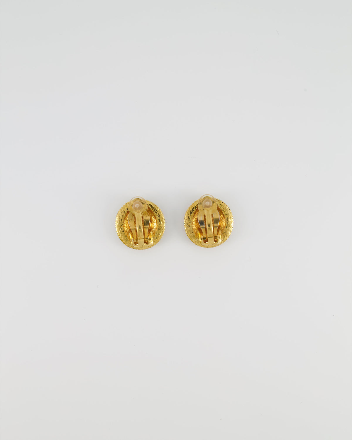 Chanel Vintage Yellow Gold Round Abstract CC Logo Clip On Earrings
