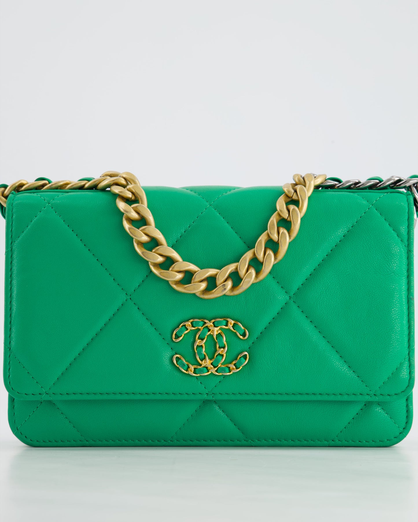 *HOT* Chanel 19 Green Wallet on Chain in Lambskin Leather with Mixed Hardware