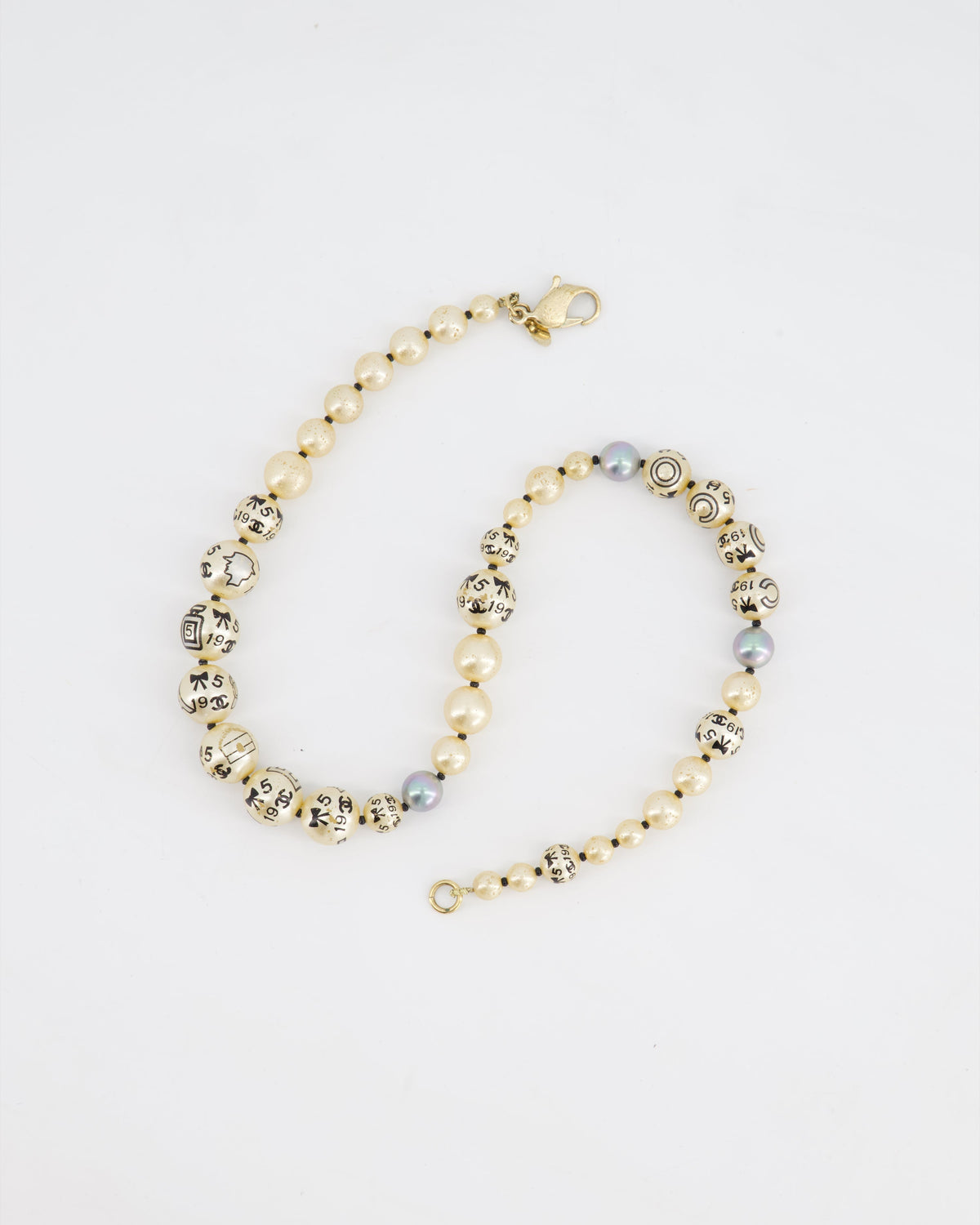 Chanel Vintage Pearl 2005A Necklace with Charm Print