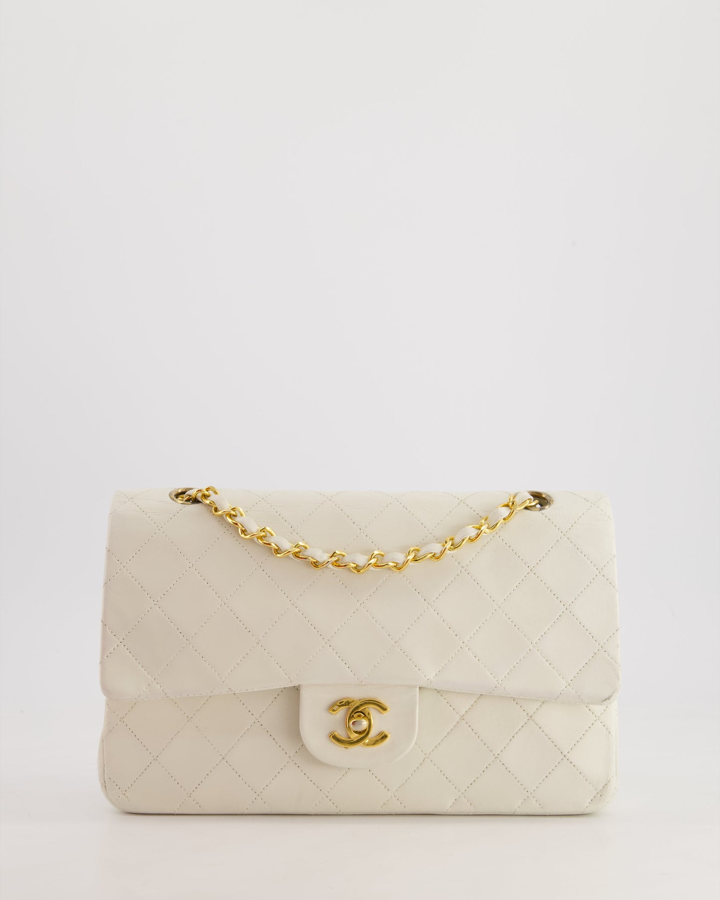 *FIRE PRICE* Chanel Vintage White Medium Classic Double Flap Bag in Lambskin Leather with 24K Gold Hardware