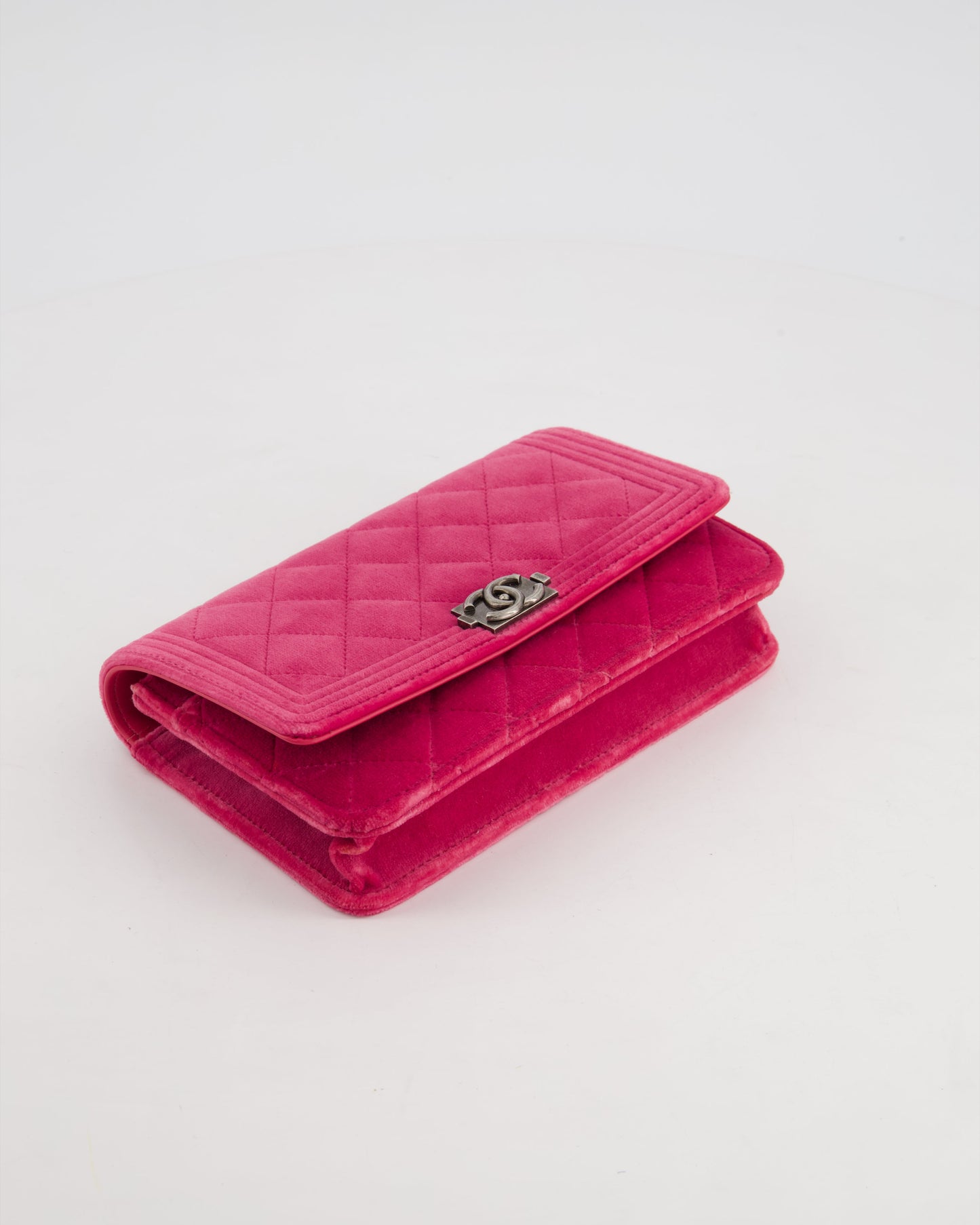 *FIRE PRICE* Chanel Pink Boy Wallet on Chain in Velvet with Silver Hardware