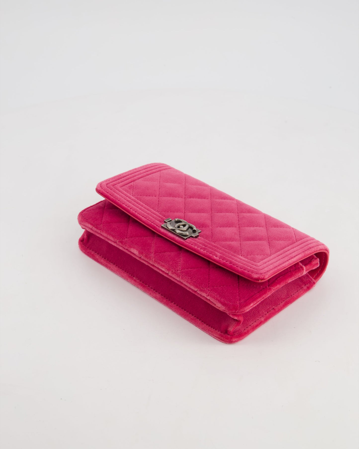 *FIRE PRICE* Chanel Pink Boy Wallet on Chain in Velvet with Silver Hardware