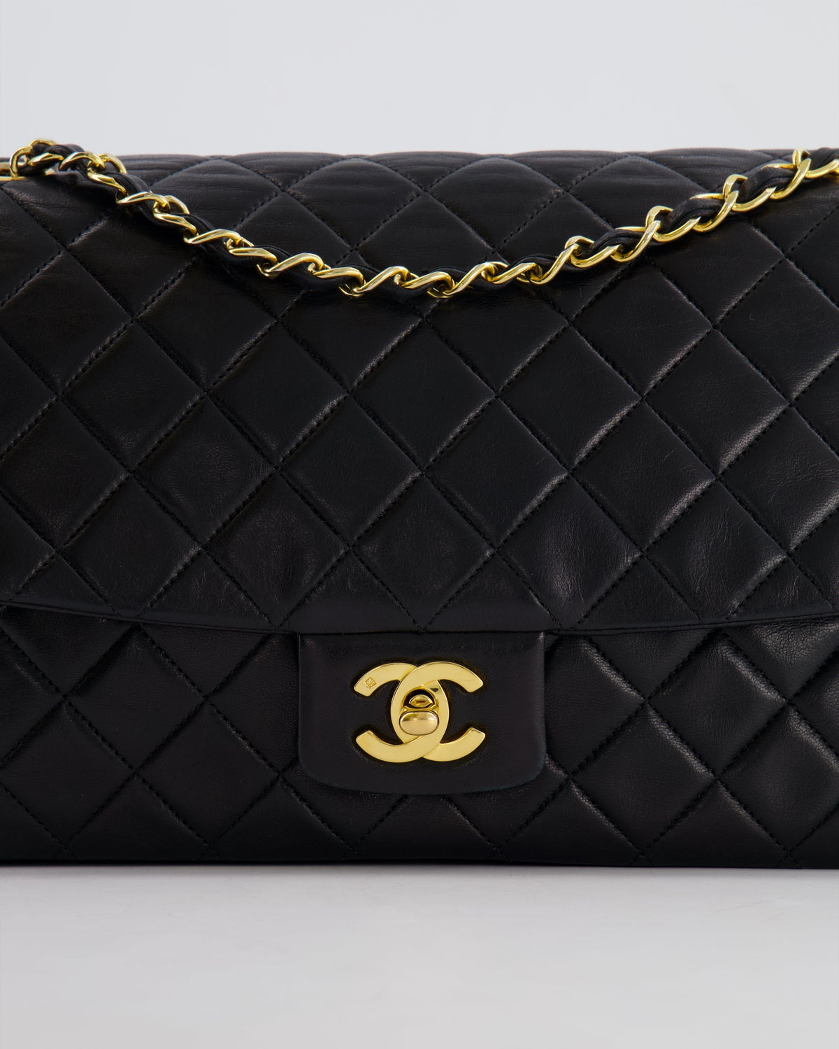 Chanel Vintage Black Medium Classic Single Flap Bag in Lambskin Leather with 24K Gold Hardware