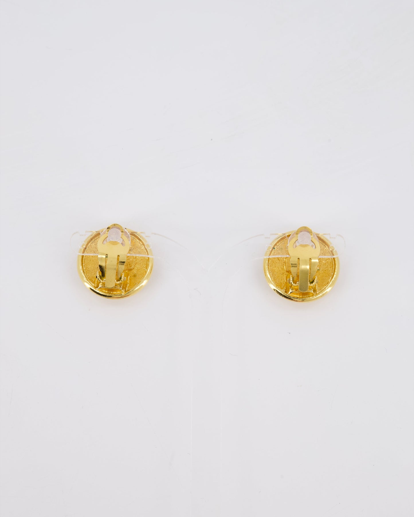 *HOT* Chanel Vintage Gold Medallion Starburst Clip On Earrings with CC Logo Detail