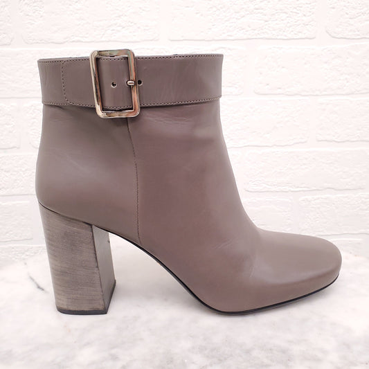 PRADA GREY LEATHER BOOTIES WITH BUCKLES - SIZE 38.5