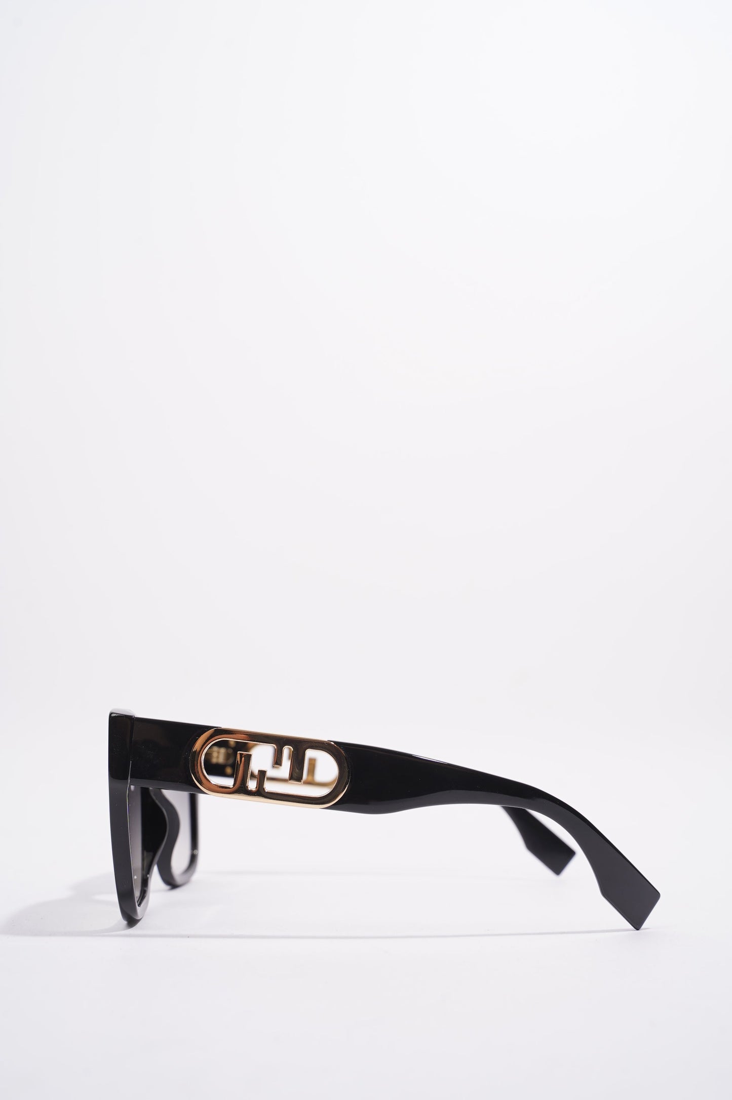 Fendi FE40063I Sunglasses Black / Gold Acetate 145mm