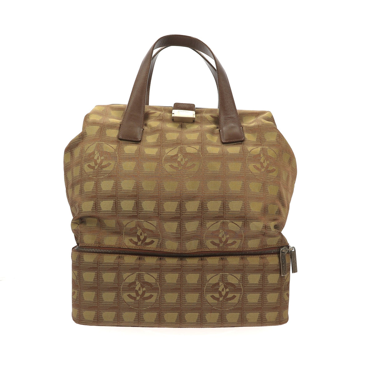 CHANEL Travel bag in Green Fabric