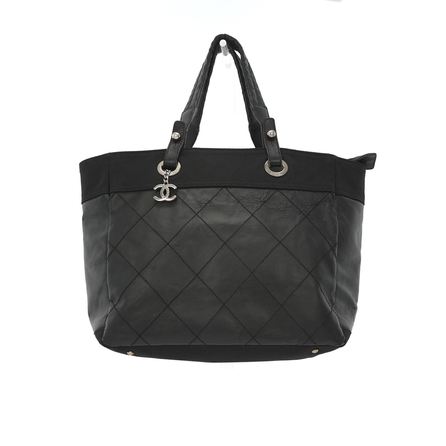 CHANEL Shoulder Bag in Black Fabric