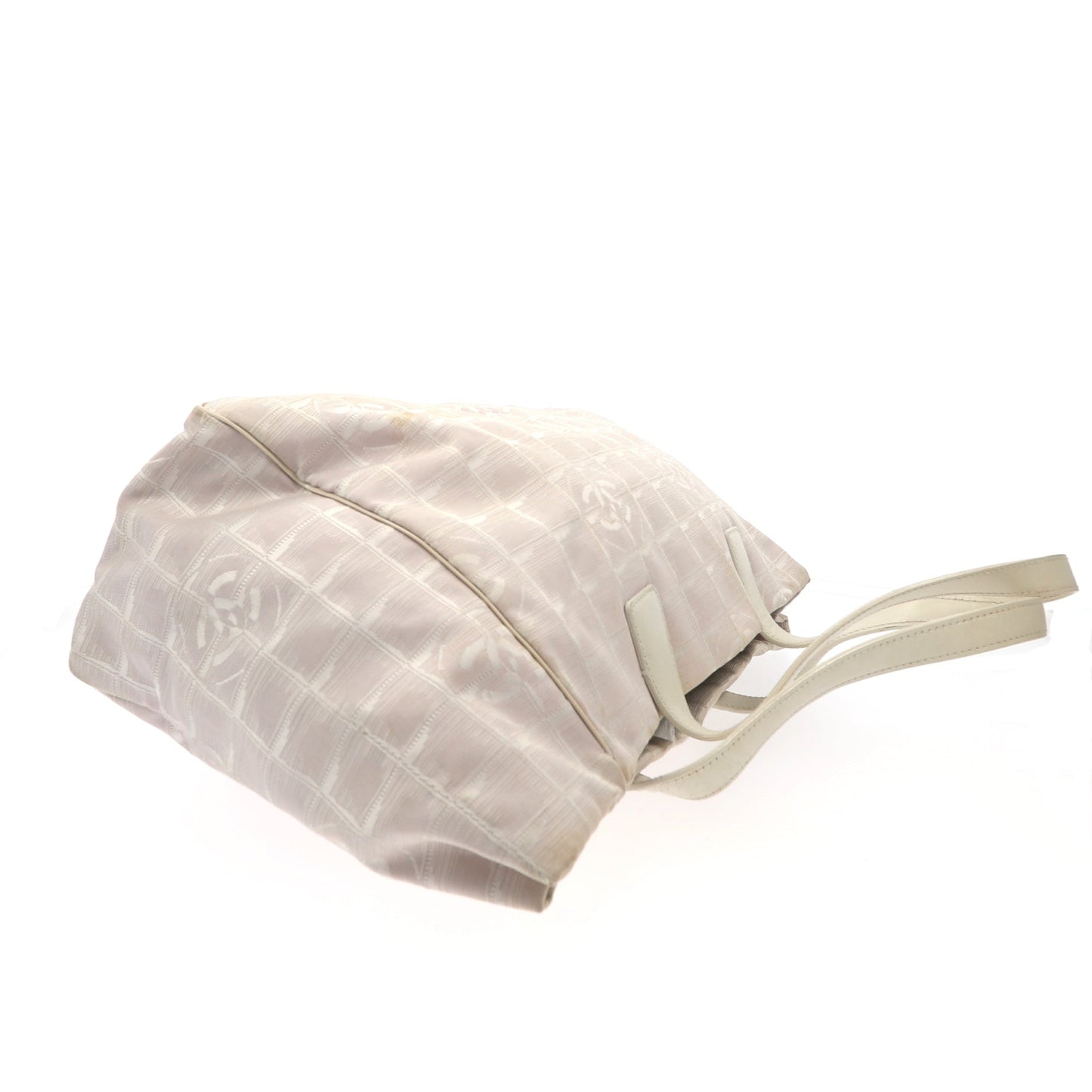 CHANEL Shoulder Bag in White Fabric