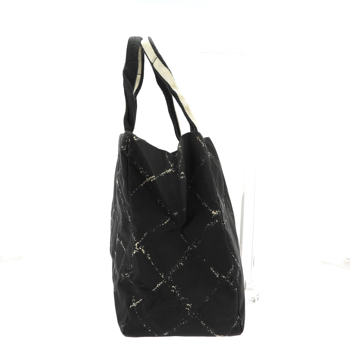 Top Quality Chanel Handbag in Black Fabric