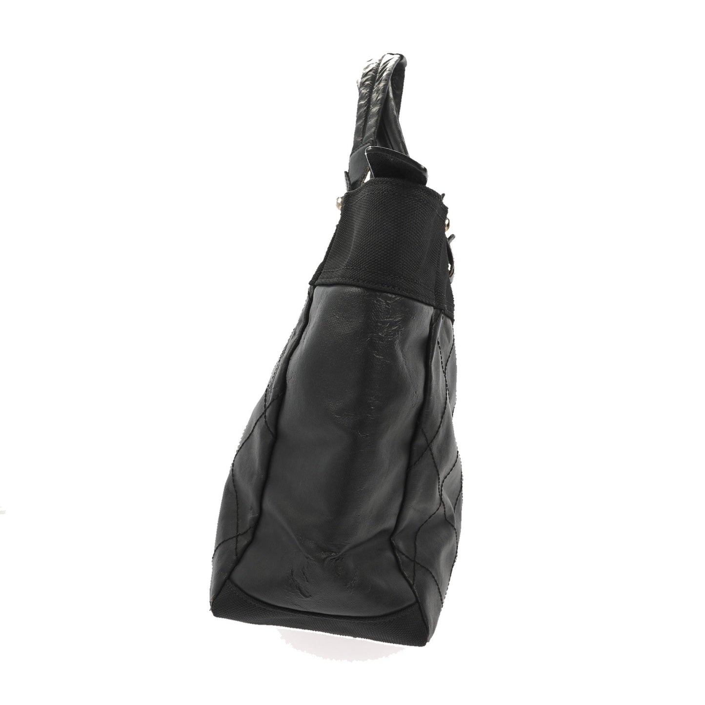 CHANEL Shoulder Bag in Black Fabric