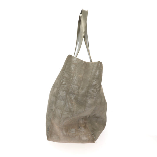 CHANEL Shoulder Bag in Silver Fabric