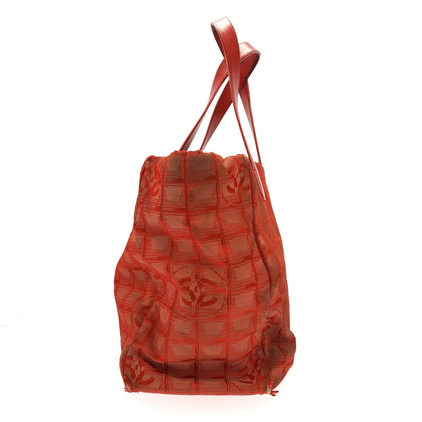 CHANEL Shoulder Bag in Red Fabric