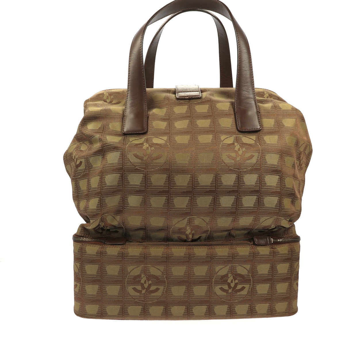 CHANEL Travel bag in Green Fabric
