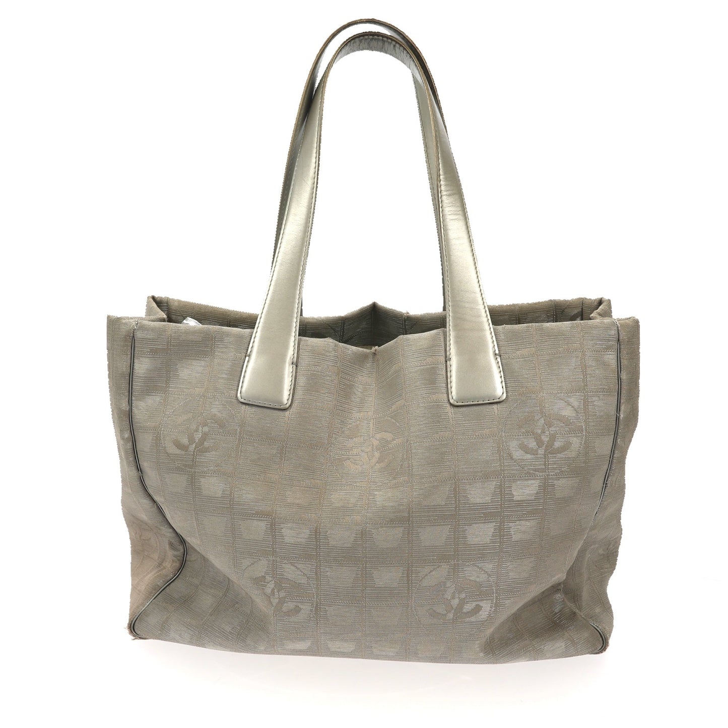 CHANEL Shoulder Bag in Silver Fabric