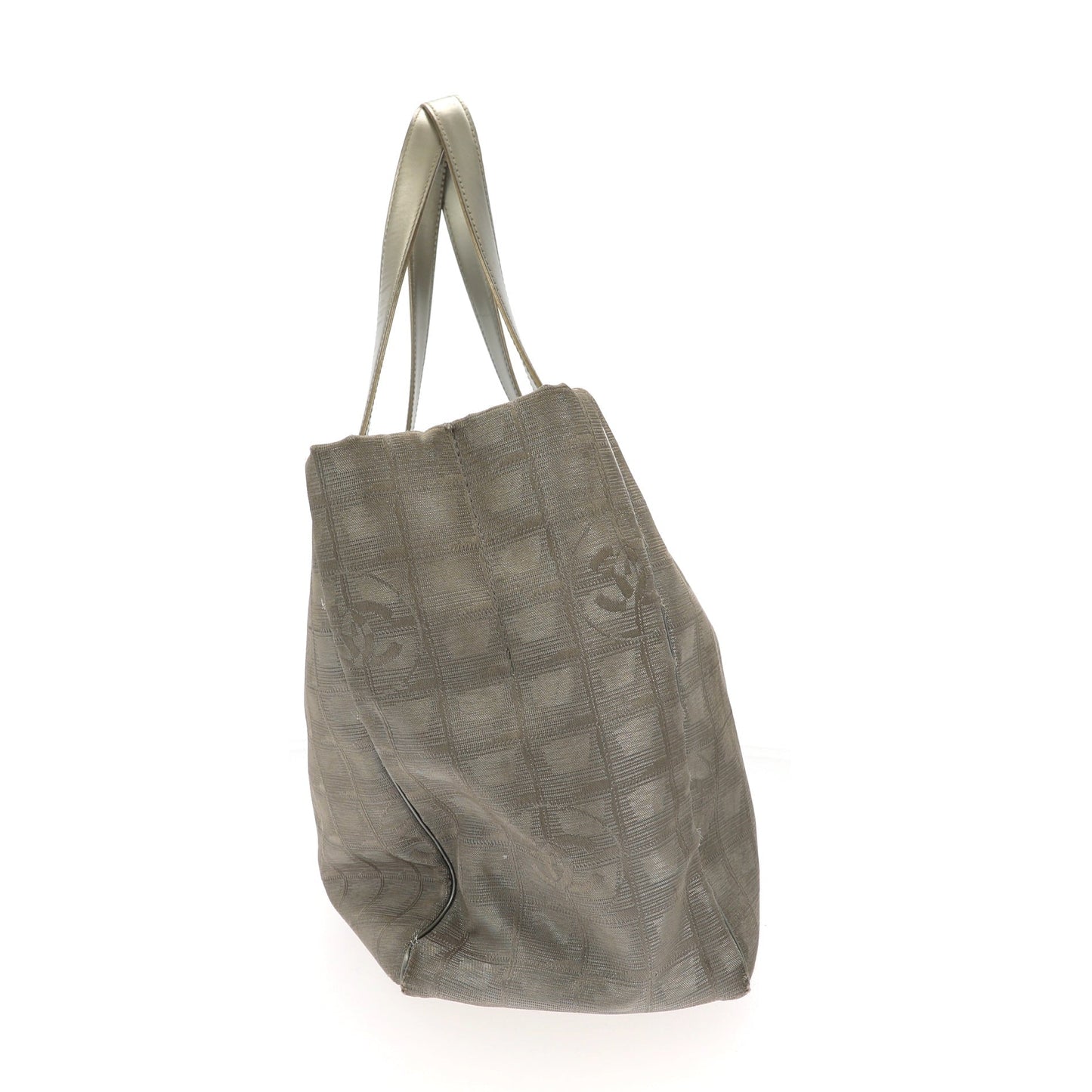 CHANEL Shoulder Bag in Silver Fabric