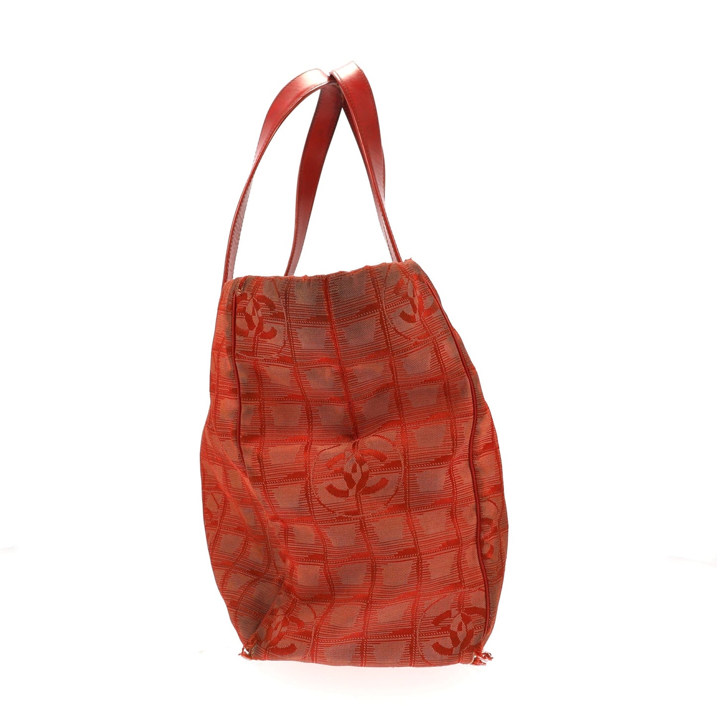 CHANEL Shoulder Bag in Red Fabric