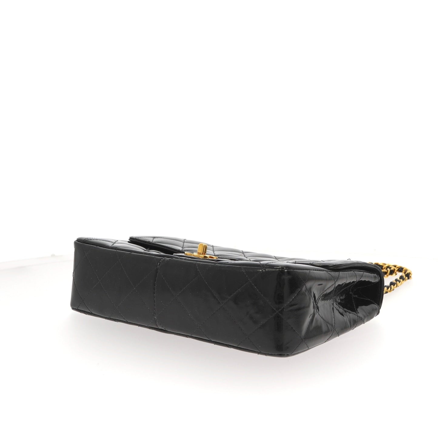 CHANEL Timeless/Classique Shoulder Bag in Black Patent