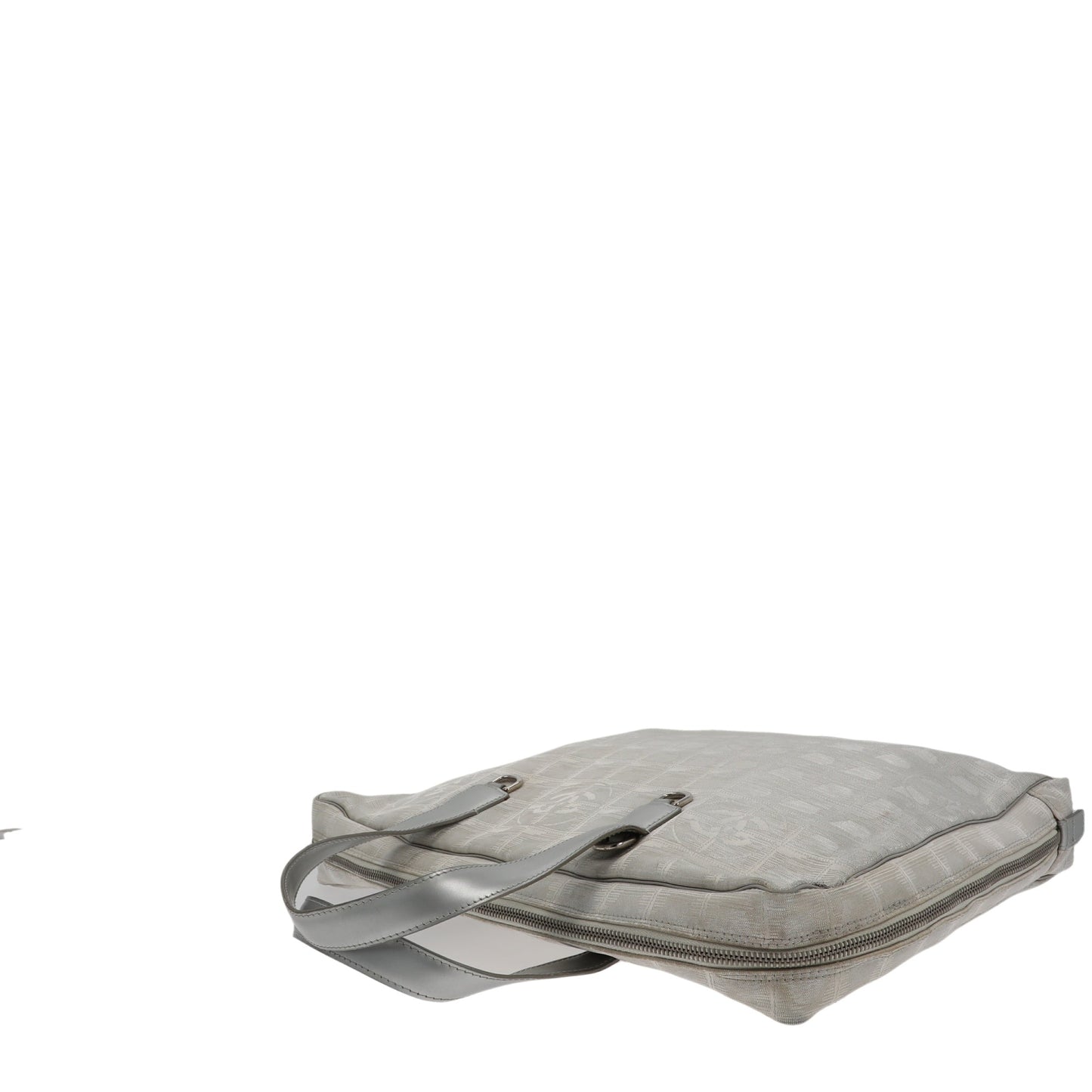 CHANEL Shoulder Bag in Metallic Fabric