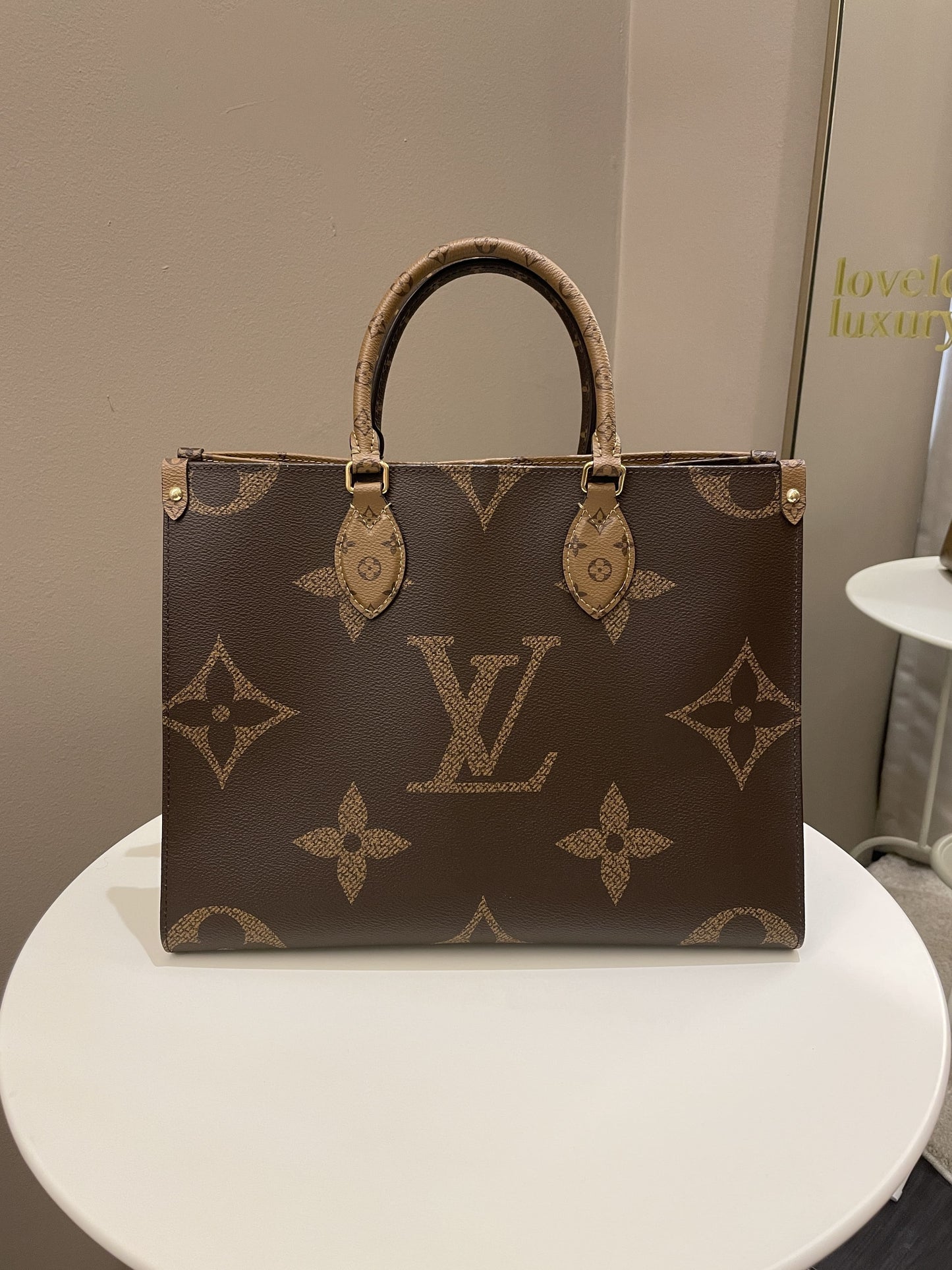 Louis Vuitton Onthego Tote MM Reversed Monogram