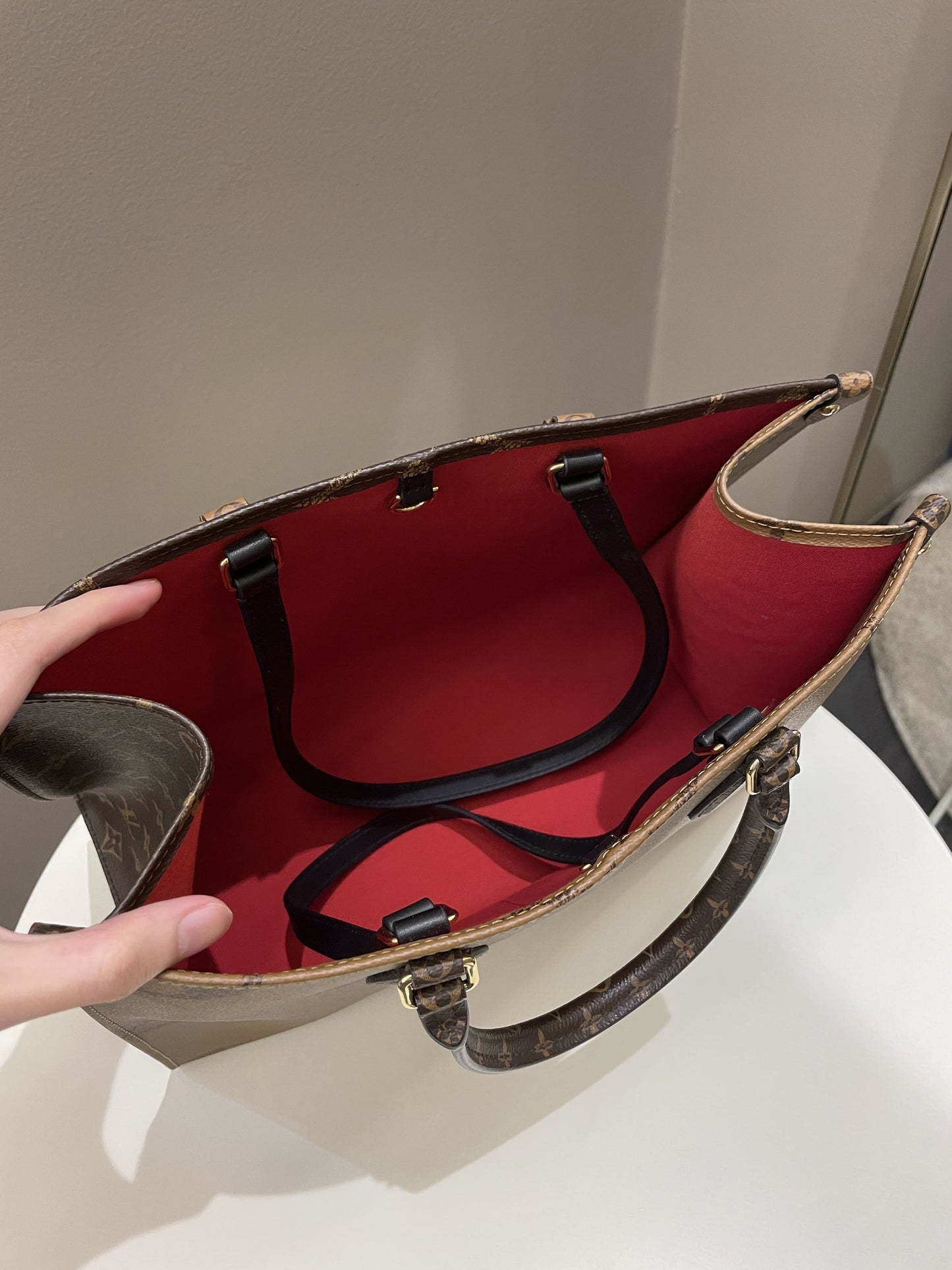 Louis Vuitton Onthego Tote MM Reversed Monogram