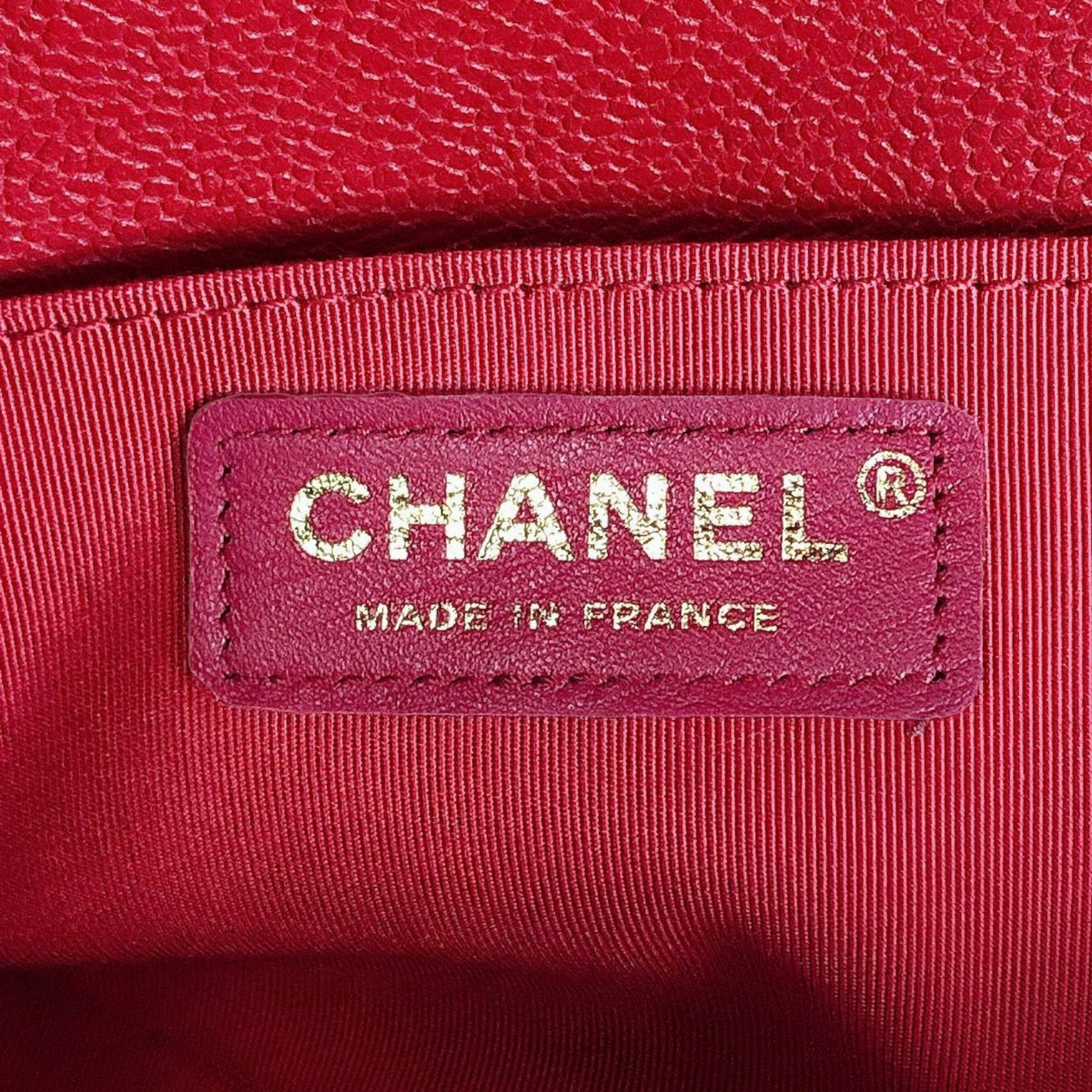 Medium Boy Chevron Caviar Red GHW