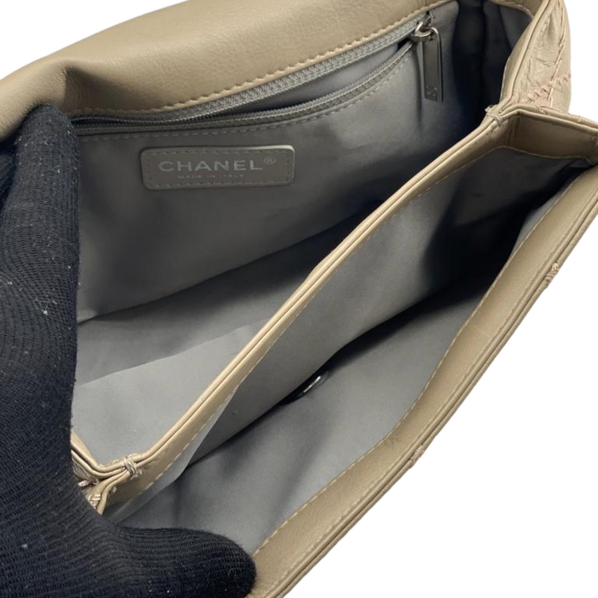 Seasonal Flap Calfskin Gold SHW