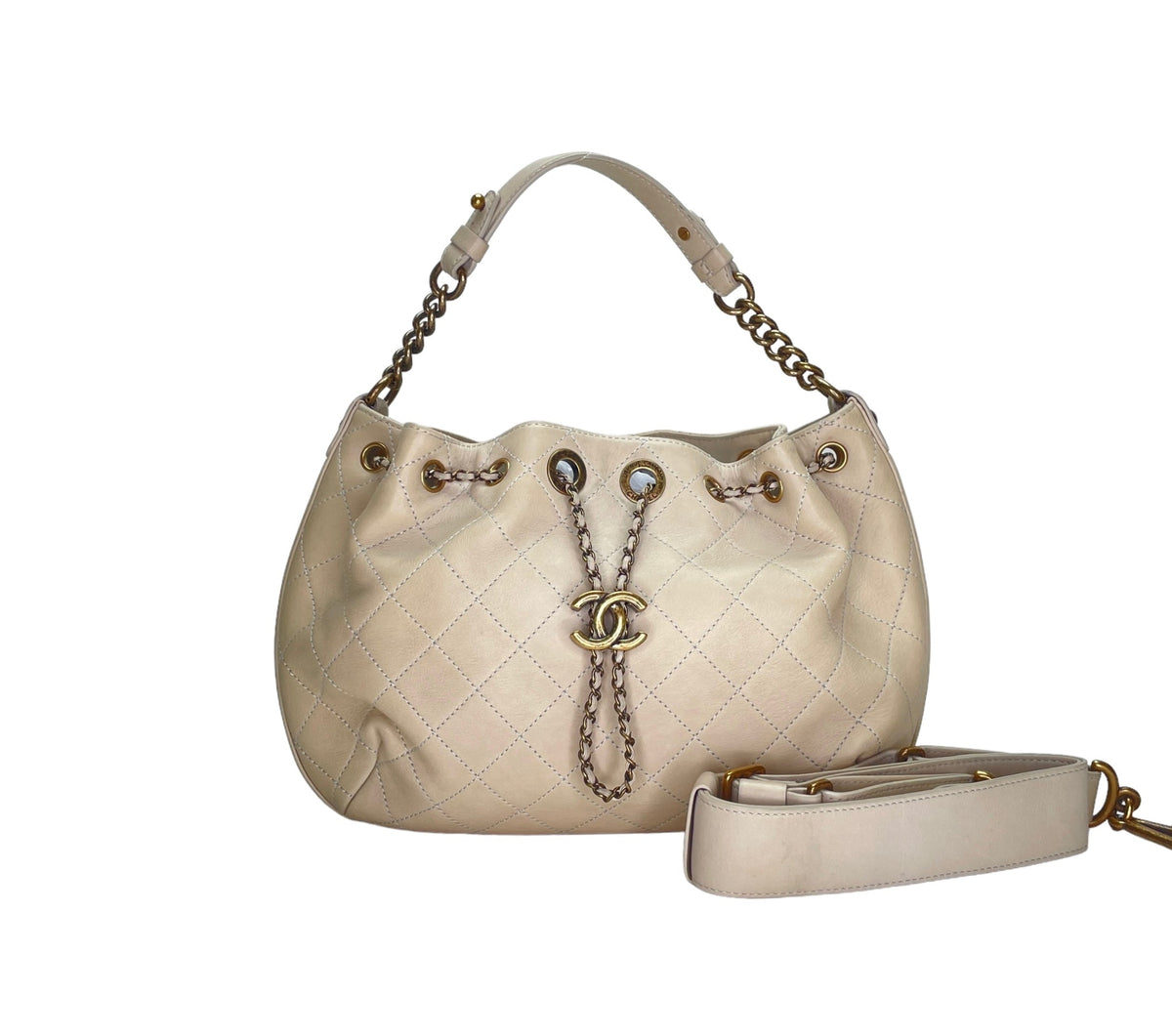 Drawstring CC White Bucket Bag in Lambskin, Gold hardware
