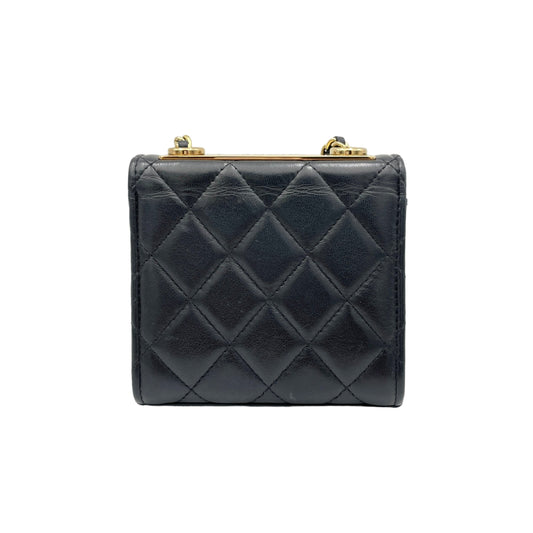 Trendy CC Black Crossbody Bag in Lambskin, Gold hardware