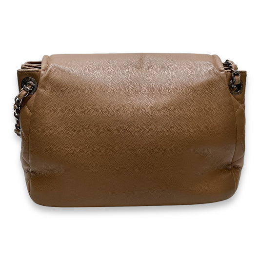 Timeless CC Shoulder Bag Beige in Caviar Leather, Silver hardware