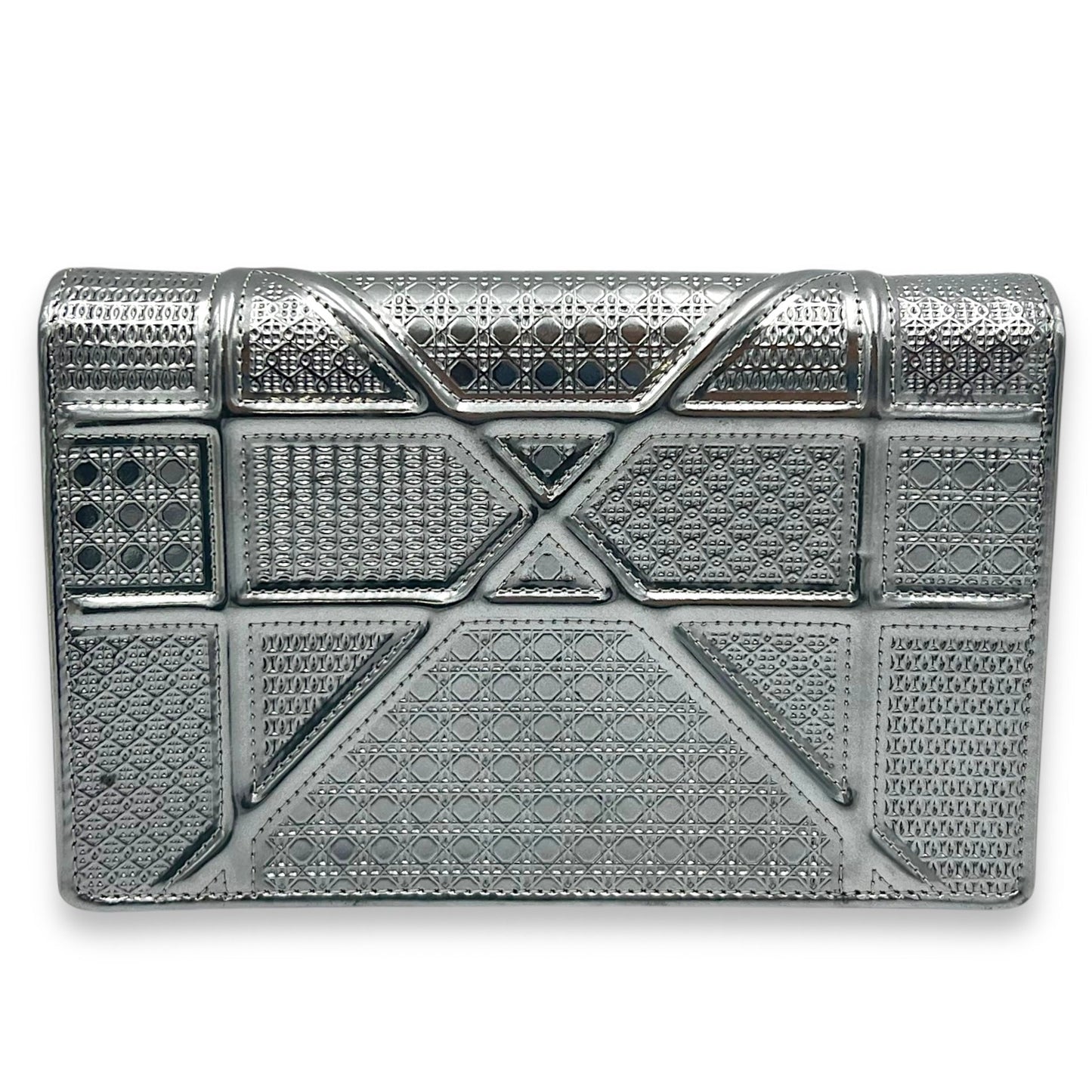 Diorama Wallet On Chain Silver in Calfskin, Silver hardware