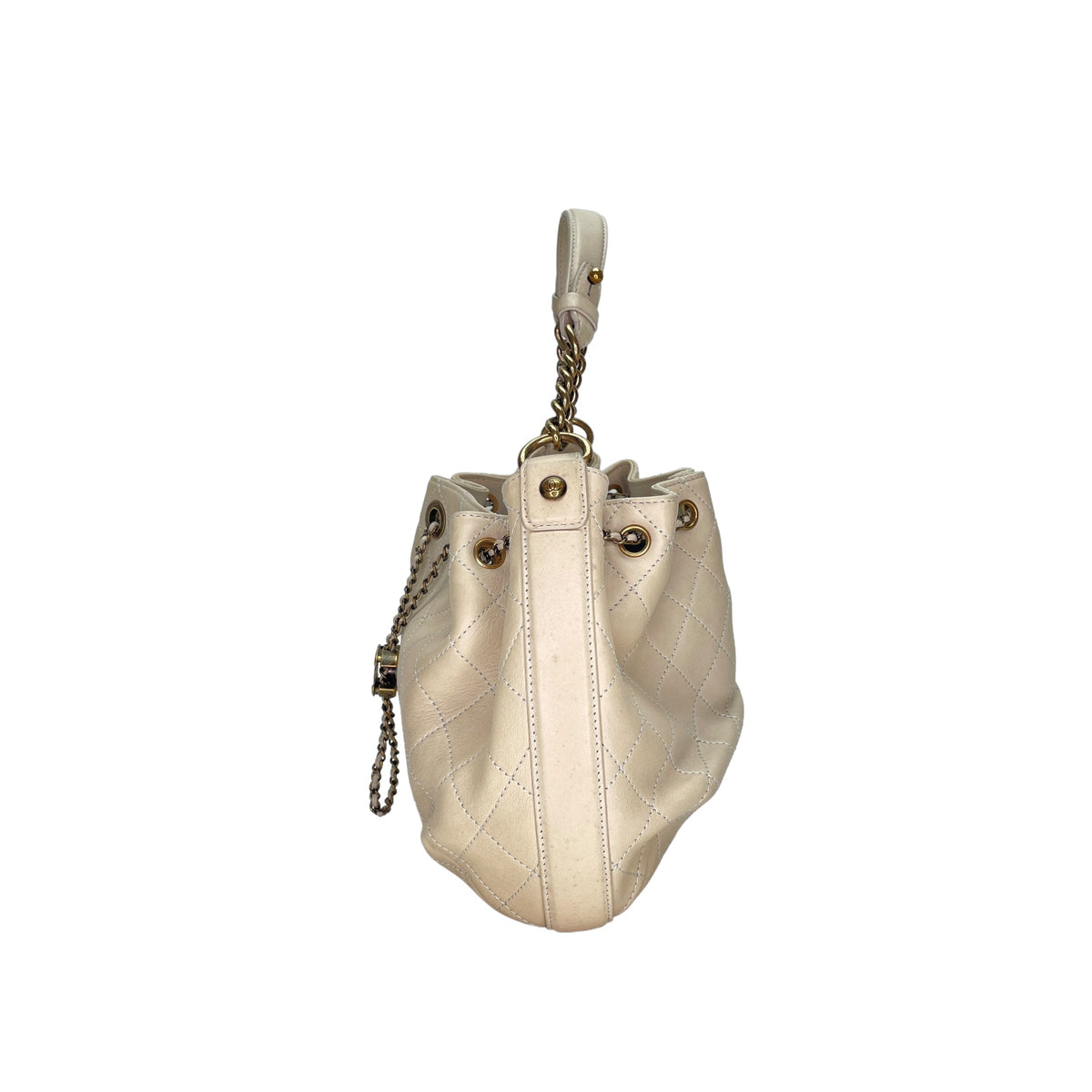 Drawstring CC White Bucket Bag in Lambskin, Gold hardware