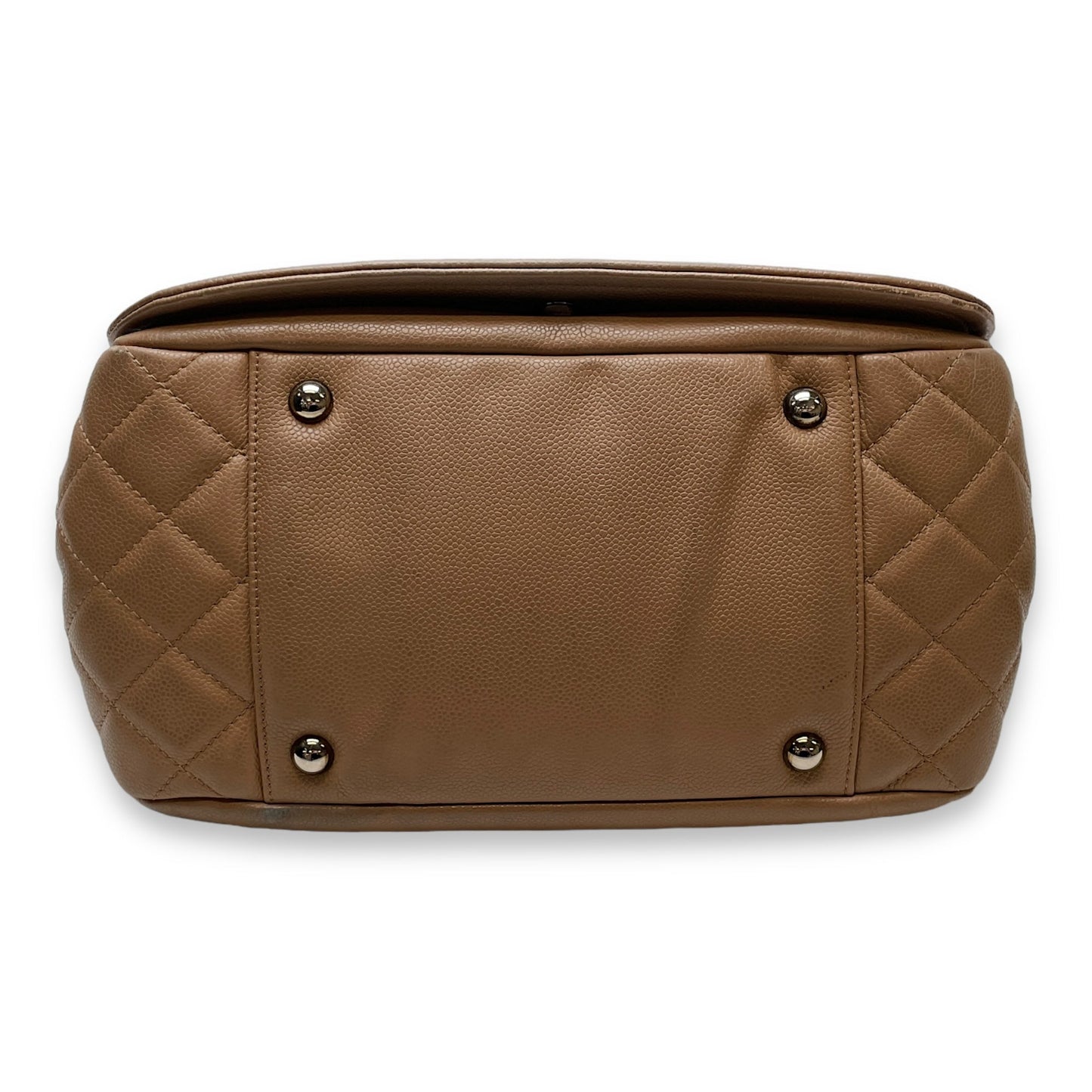 Timeless CC Shoulder Bag Beige in Caviar Leather, Silver hardware