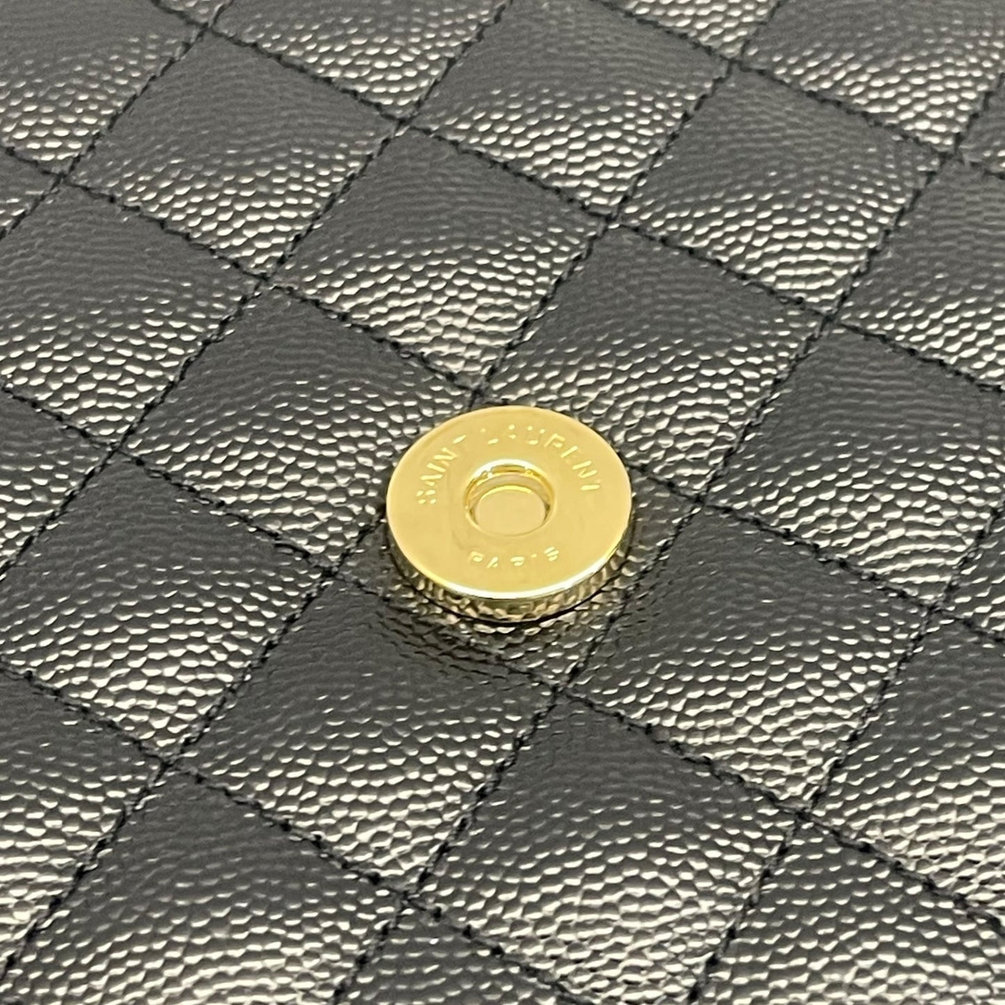 Yves Saint Laurent Envelope Bag in Black