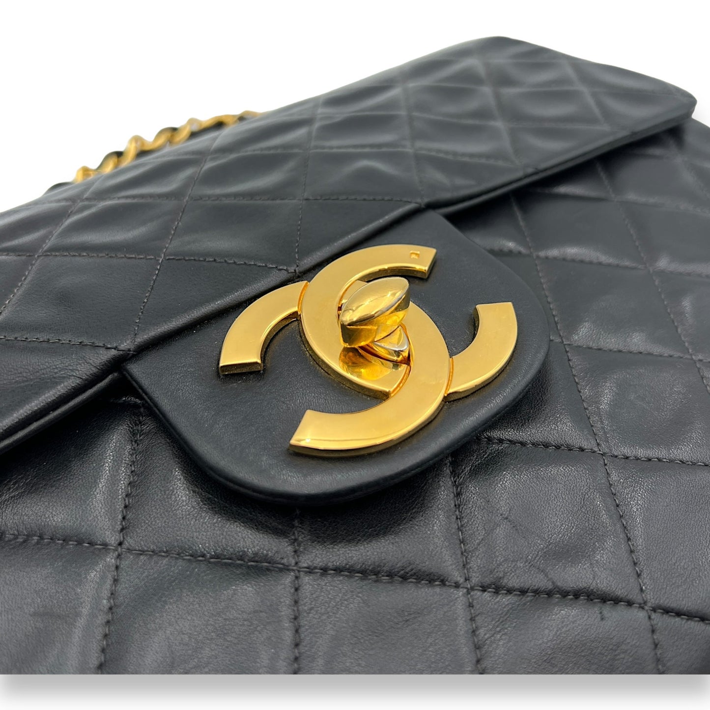 Deka Shoulder Bag Black in Lambskin, Gold hardware