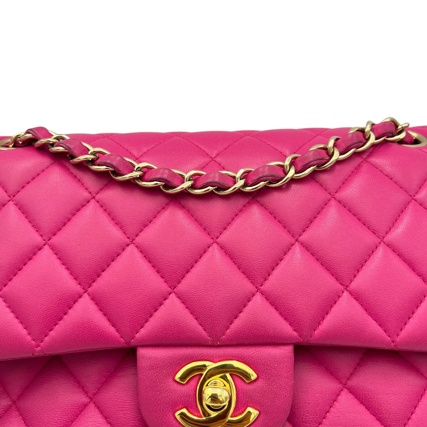 Classic Medium Fuschia Hot Pink Shoulder Bag in Lambskin, Gold hardware