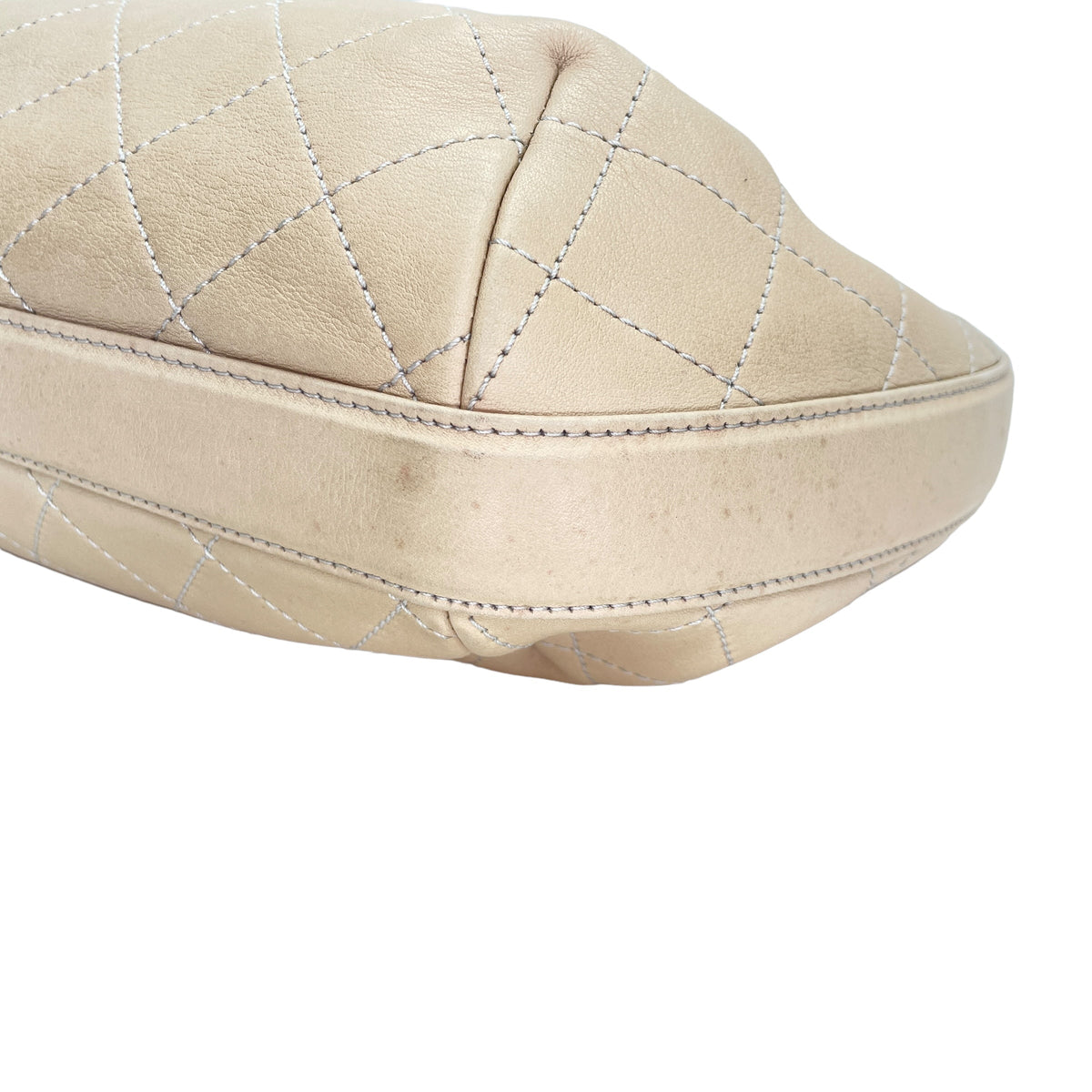 Drawstring CC White Bucket Bag in Lambskin, Gold hardware