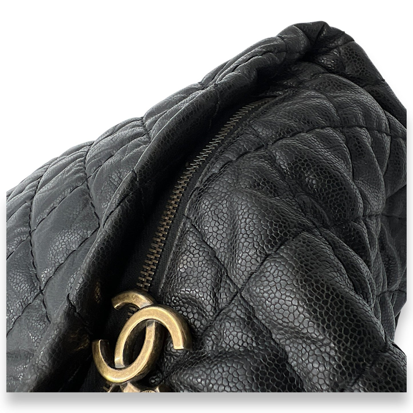 Coco Pleats Black Shoulder Bag in Caviar Leather, Gold hardware