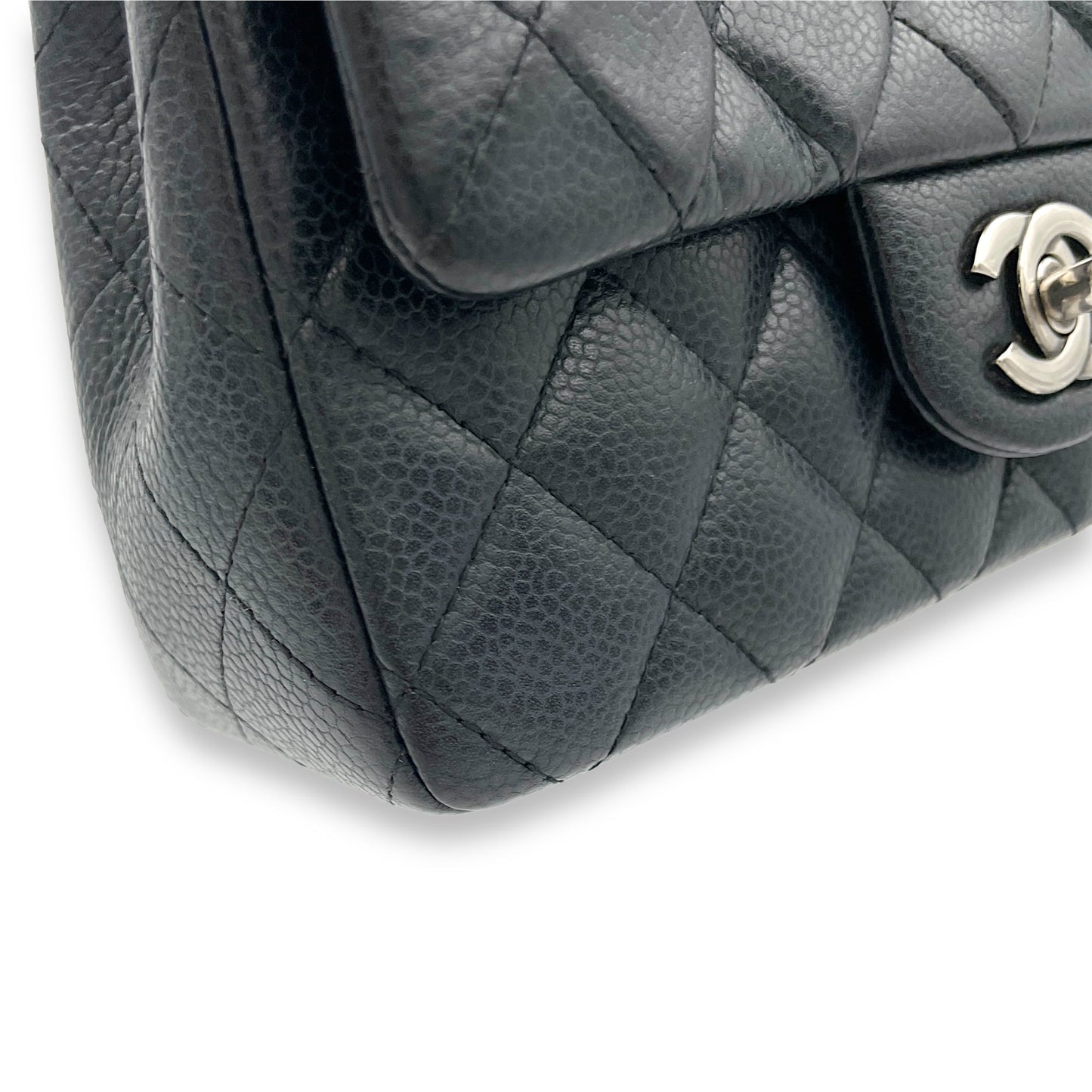 Classic Crossbody Bag Black in Caviar Leather, Silver hardware