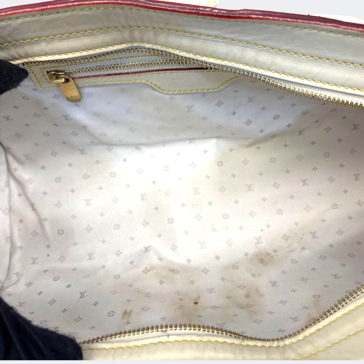 Louis Vuitton White Suhali Leather L'Epanoui PM Bag