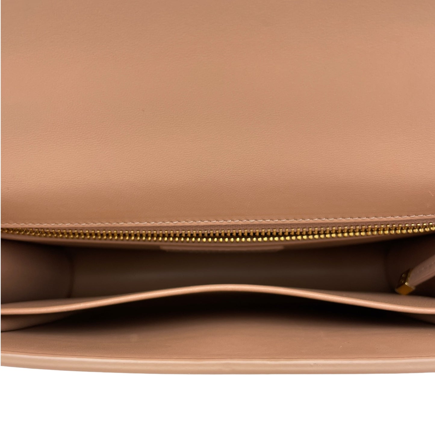 30 Montaigne Pink Shoulder Bag in Calfskin, Gold hardware