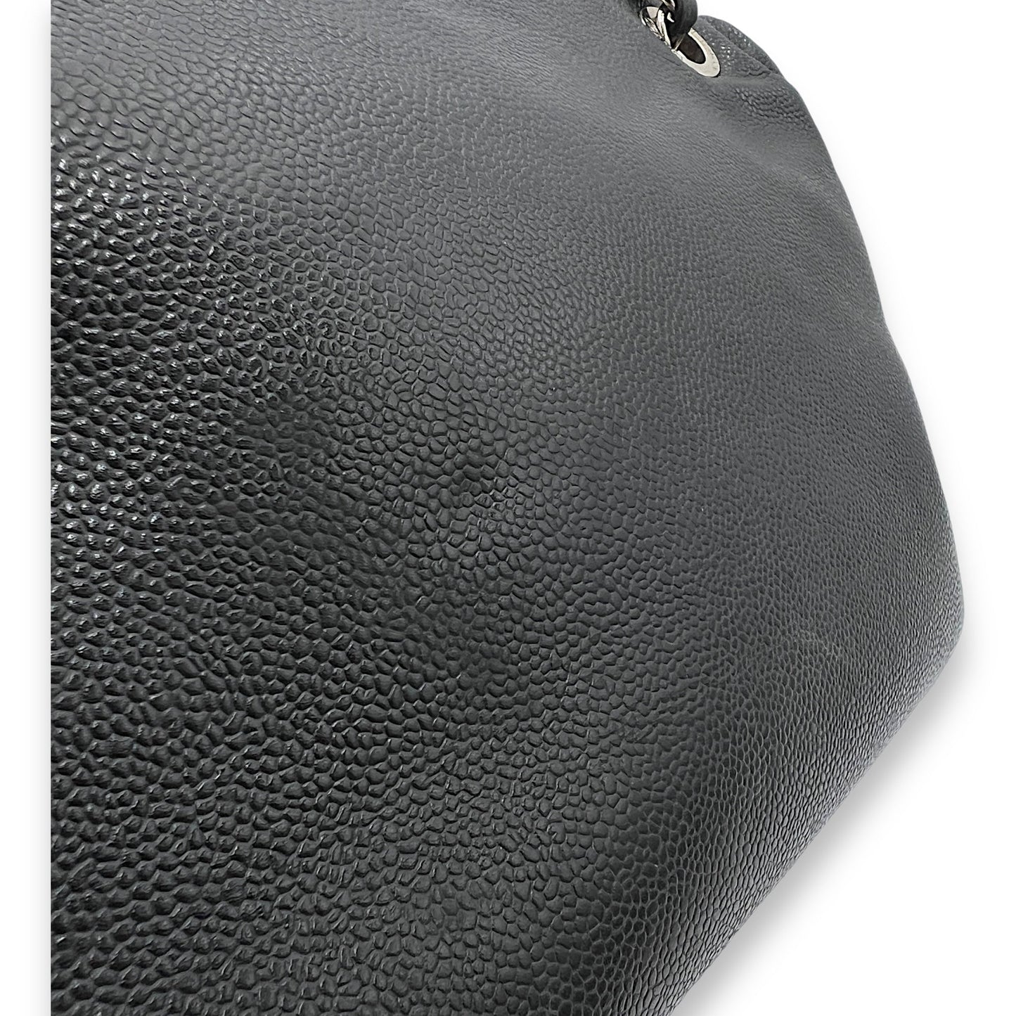 Timeless CC Black Crossbody Bag in Caviar Leather, Silver hardware